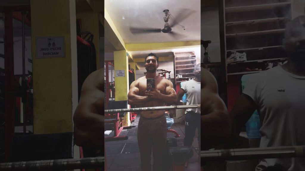 Mini vlog day - 1 💪🏻 #speedsong #minivlog #gymvlog #trending #shorts #trustonallah #vickydparekh