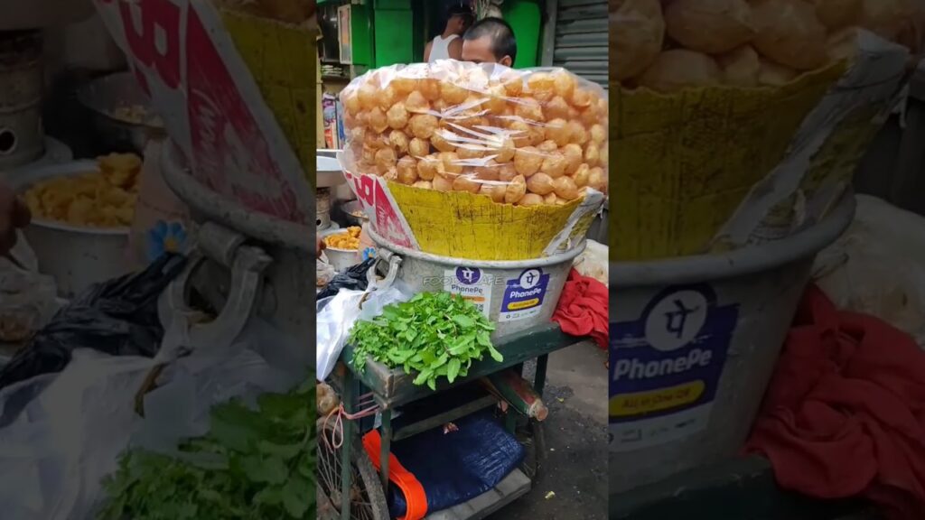 Kolkata ki golgappa man😍 || kolkata street  food #youtube #shorts #food #golgappa #panipuri #fuchka
