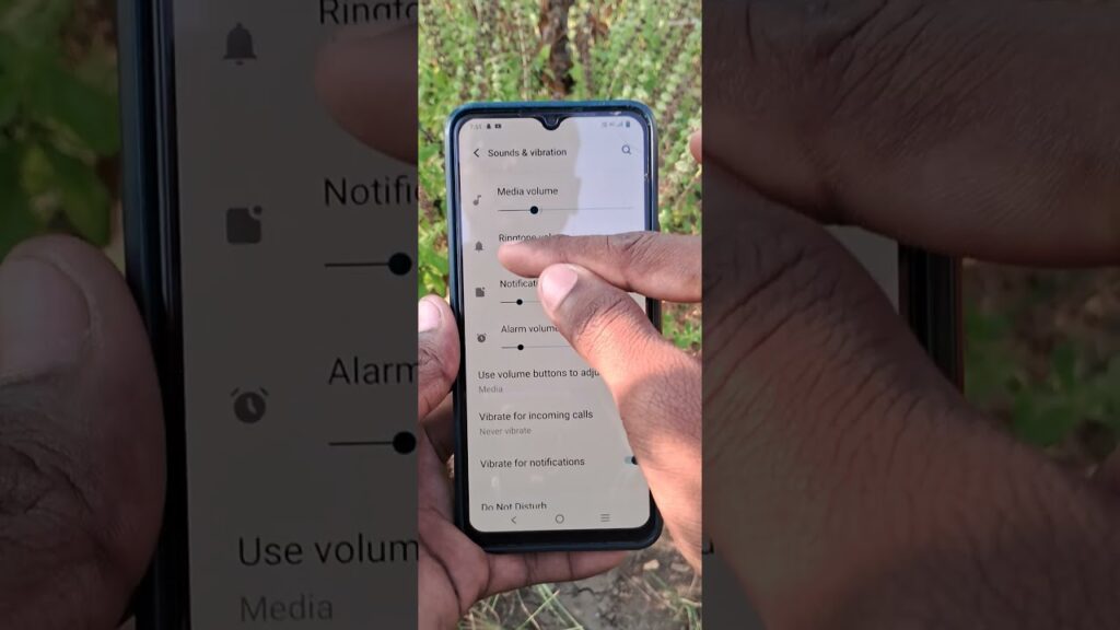 Sounds and vibration settings in vivo v21e smartphone #5minutestech #vivov21e