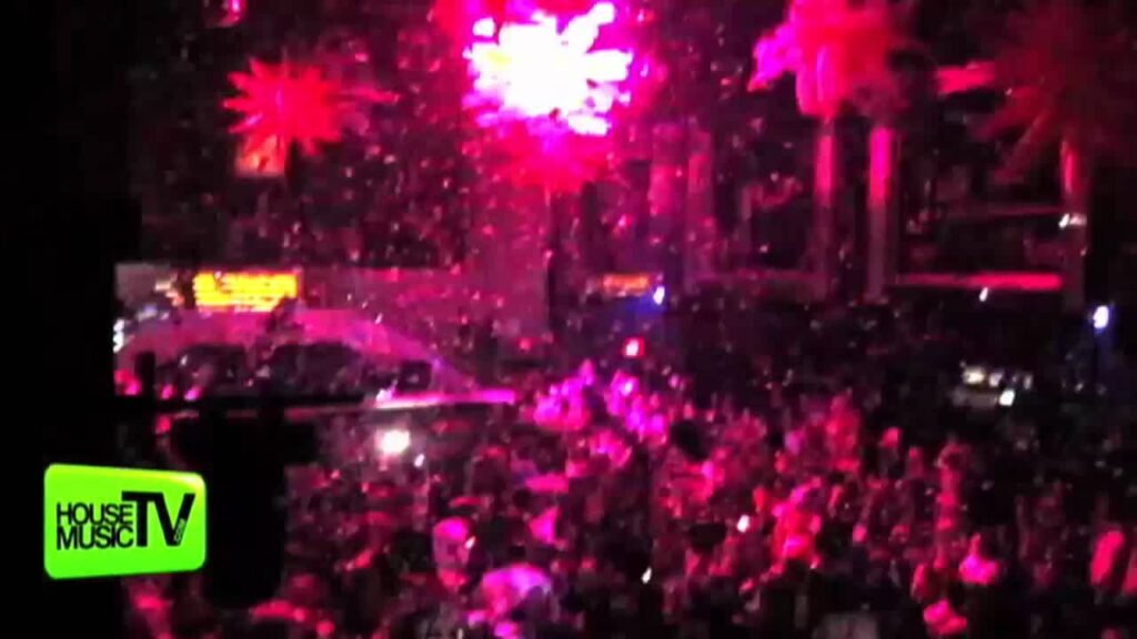 Avicii slams liv nightclub fontainebleau hotel miami - lee kalt - house music tv