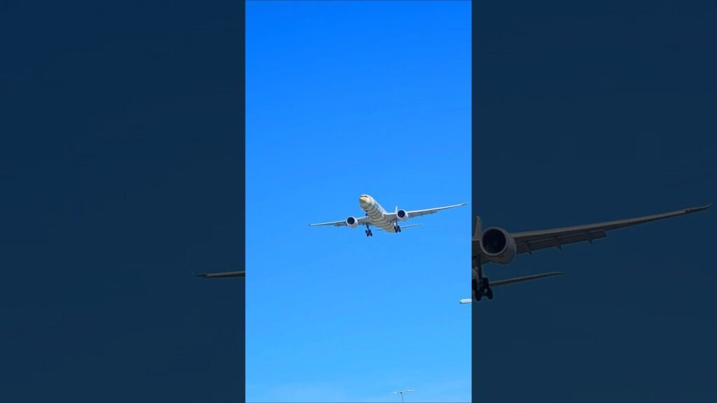Blue skies in richmond yvr #aviation #shorts