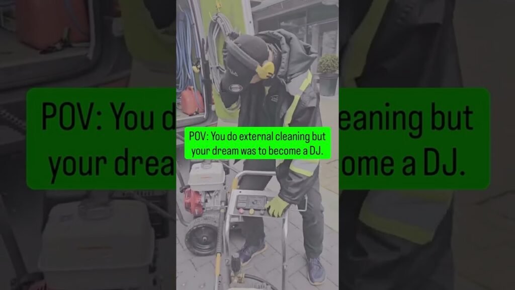 Exterior Cleaner By Day. Dj By Destiny. | On Djs4Hire.com 4 Exterior cleaner by day. Dj by destiny. 🎧😂