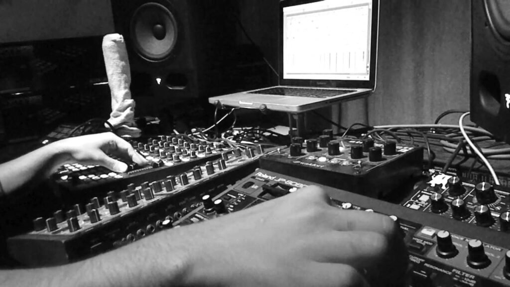 Satom -  2015december live techno set (cut)