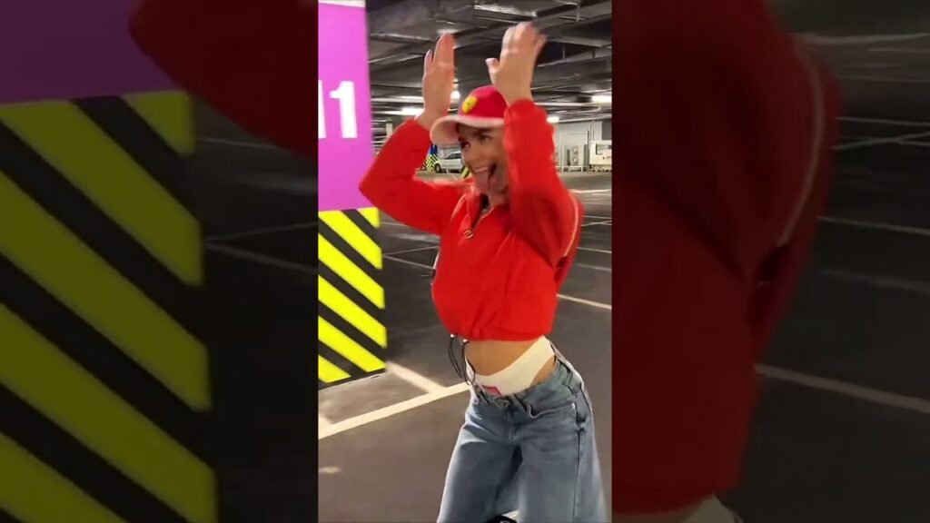 Dancing skills on gadget. #dancevideo #shorts #dance