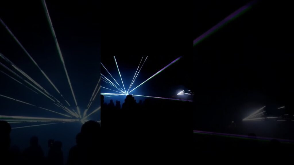 Lasershow #Short #Party #Lasershow | On Djs4Hire.com 6 Lasershow #short #party #lasershow