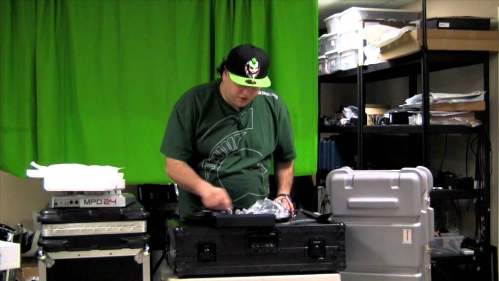 Numark idj live controller unboxing & overview for ipad, iphone or ipod touch
