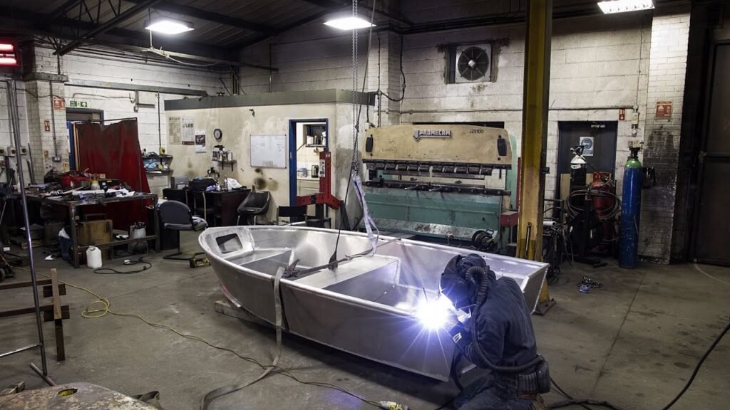 We Built An Aluminium Boat, From Nothing To Sea Trials In 11 Minutes | On Djs4Hire.com 3 We built an aluminium boat, from nothing to sea trials in 11 minutes
